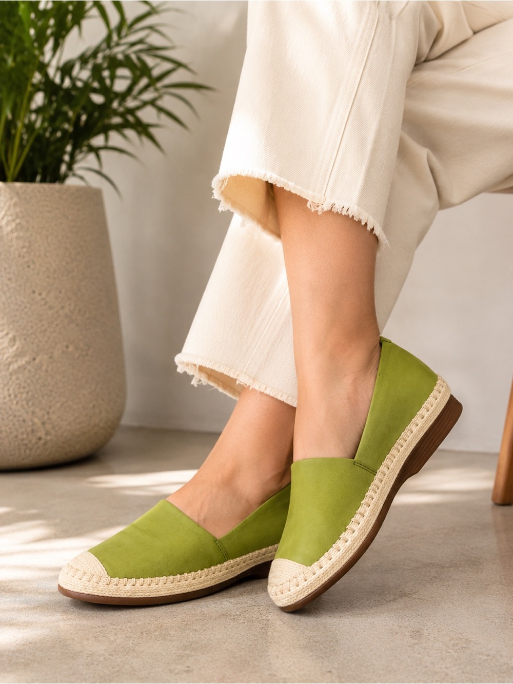 Dansko Lesley Green Nubuck Espadrille Flats Women’s EU 42 Comfort Slip-On